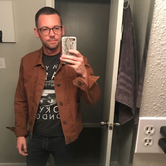 Meet your Posher, Andrew - Picture 5 of 6